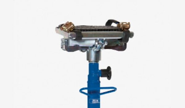 AC Hydraulic AS1 nostopöytä vaihteistonostimessa