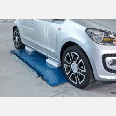 Nussbaum Jumbo Lift, nostopalat auton nostokohdissa