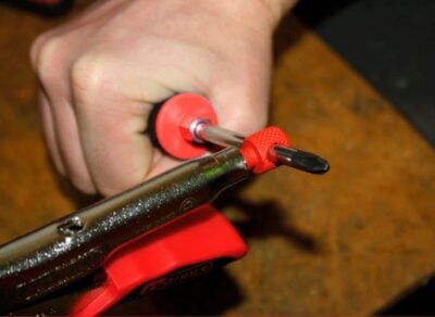 KS Tools lukkopihtien kiristys