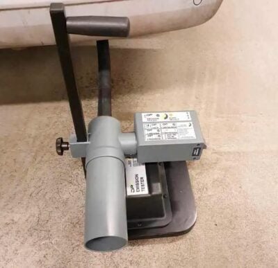 Päästötesteri käytössä Premier Diagnostic DPF Tester