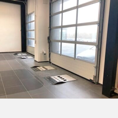 T-Scan Treadspec Drive rengasskanneri hallin ovella
