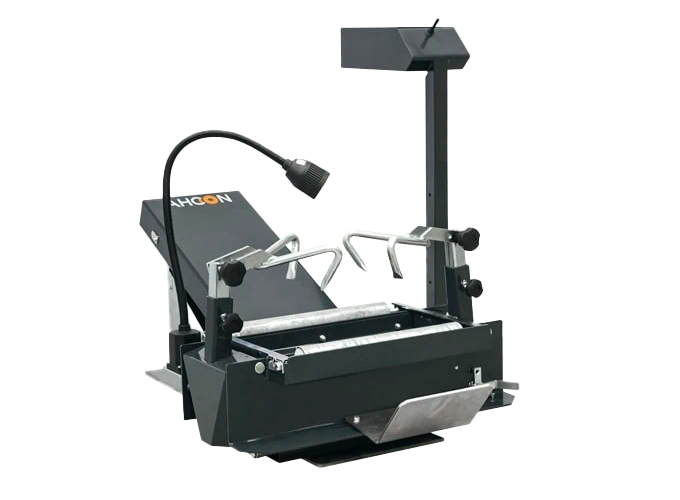 renkaan levittäjä AHCON TS 9000