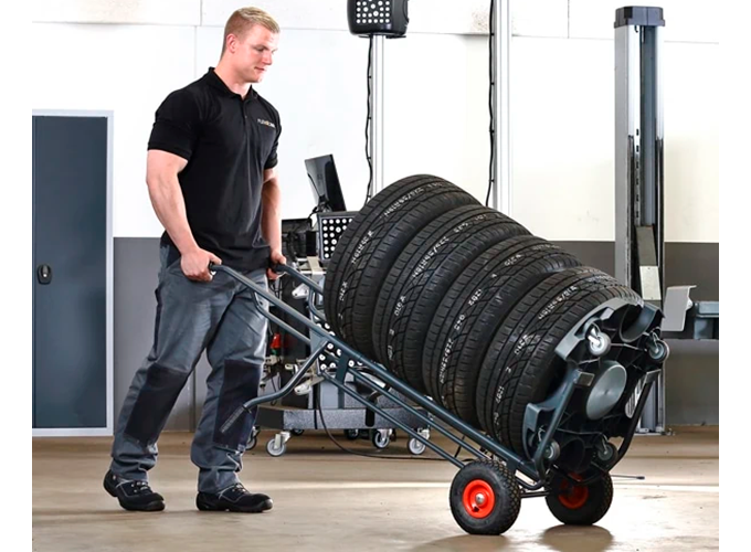 renkaiden siirto AHCON Wheel Caddy vaunulla