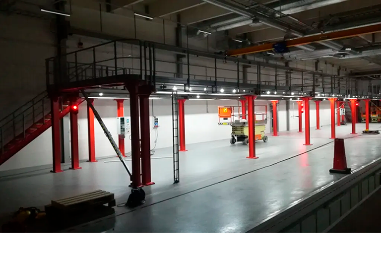 työvalaistus Dendro Lift huoltotasoissa