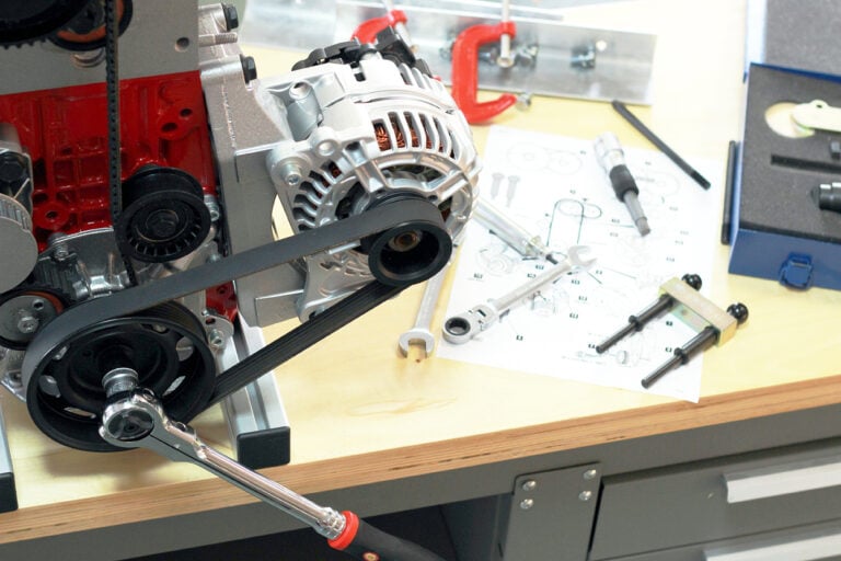 DOHC FSI havainnemallin lataus
