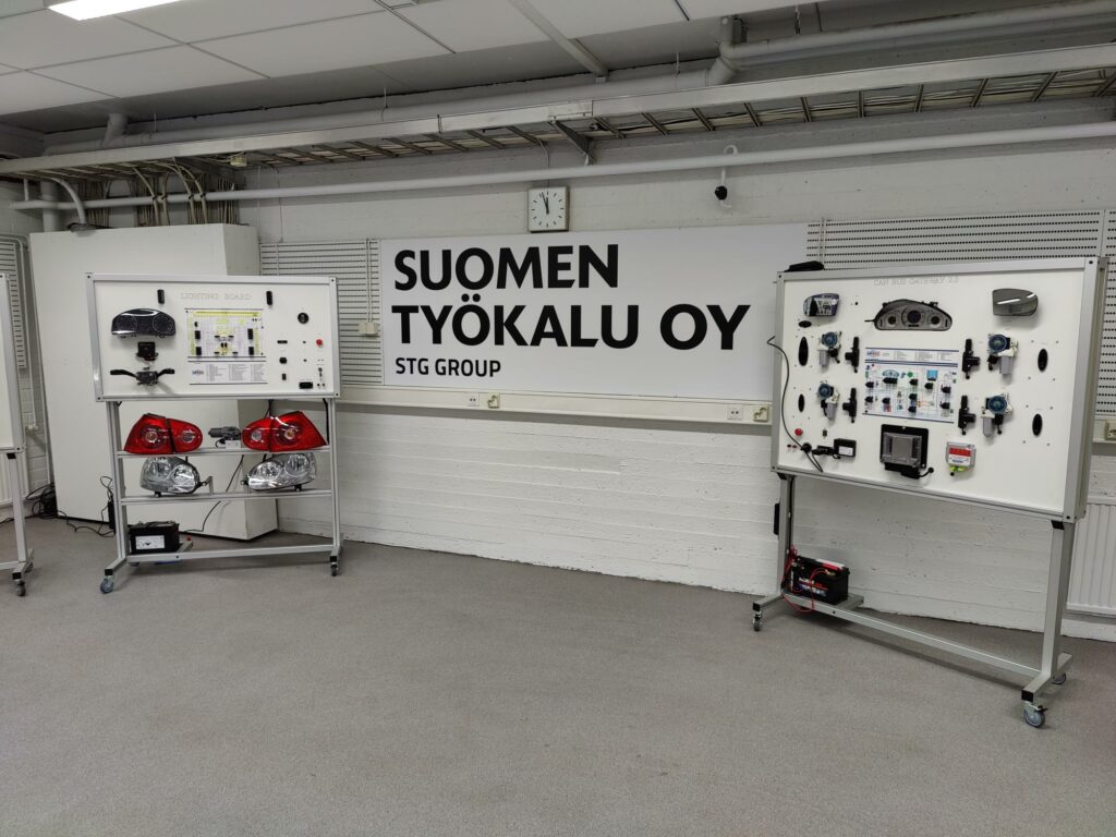 Opetusvälineet ja harjoitussimulaattorit