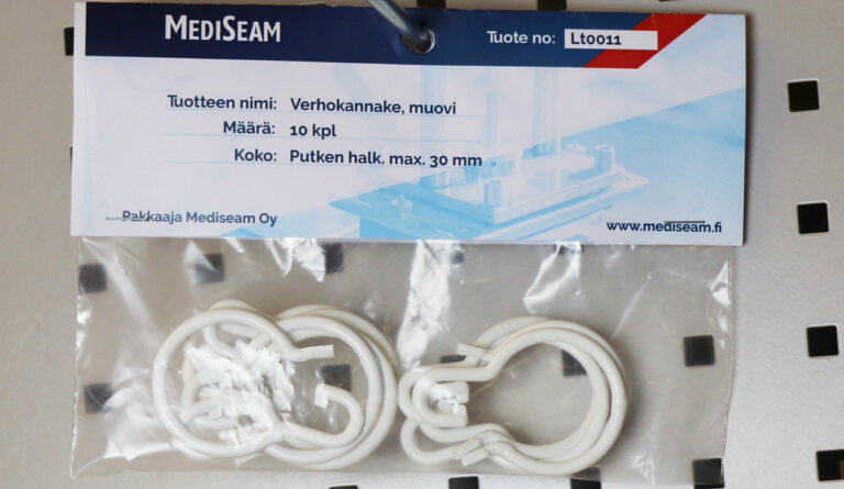 muoviset verhon kannakkeet