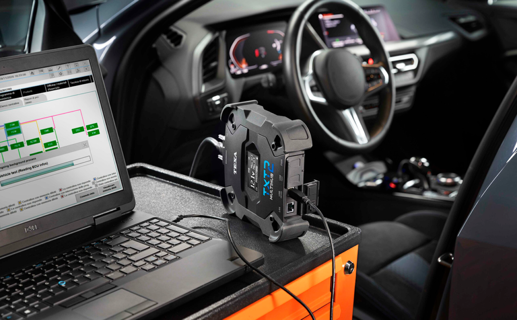 Testaus TEXA Discover NAVIGATOR-TXT MULTIHUB 2 diagnostiikkalaitteella